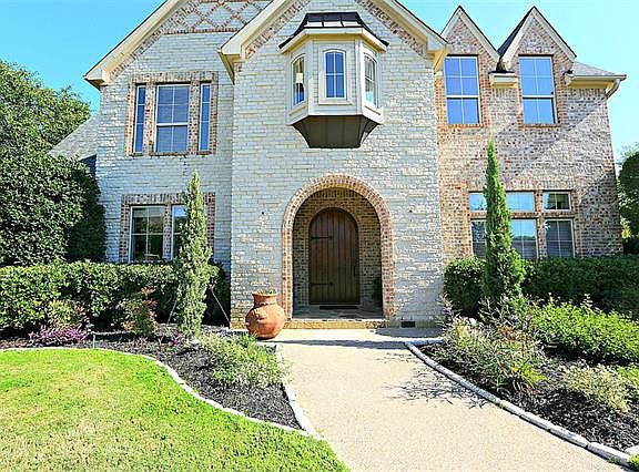 2nd image of 1220 Merlot Dr