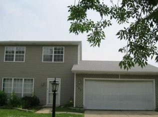 142 Lasalle Rd, Streamwood, IL 60107