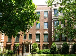 6807 S Paxton Ave #2B, Chicago, IL 60649