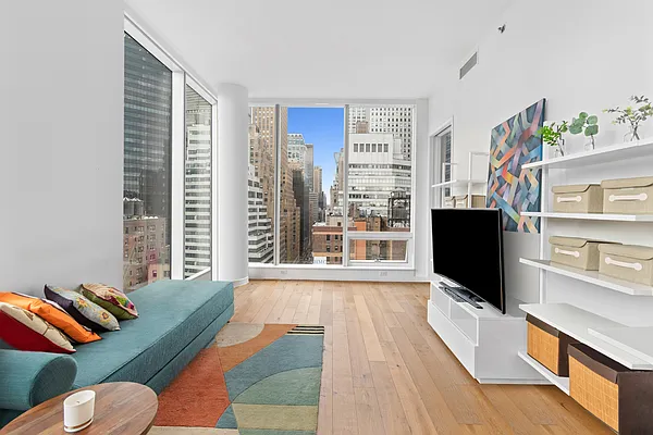 Rented by Compass | media 10