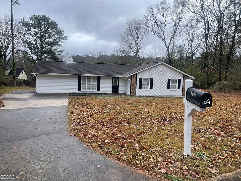 1st image of 1233 Woodland Ct SE