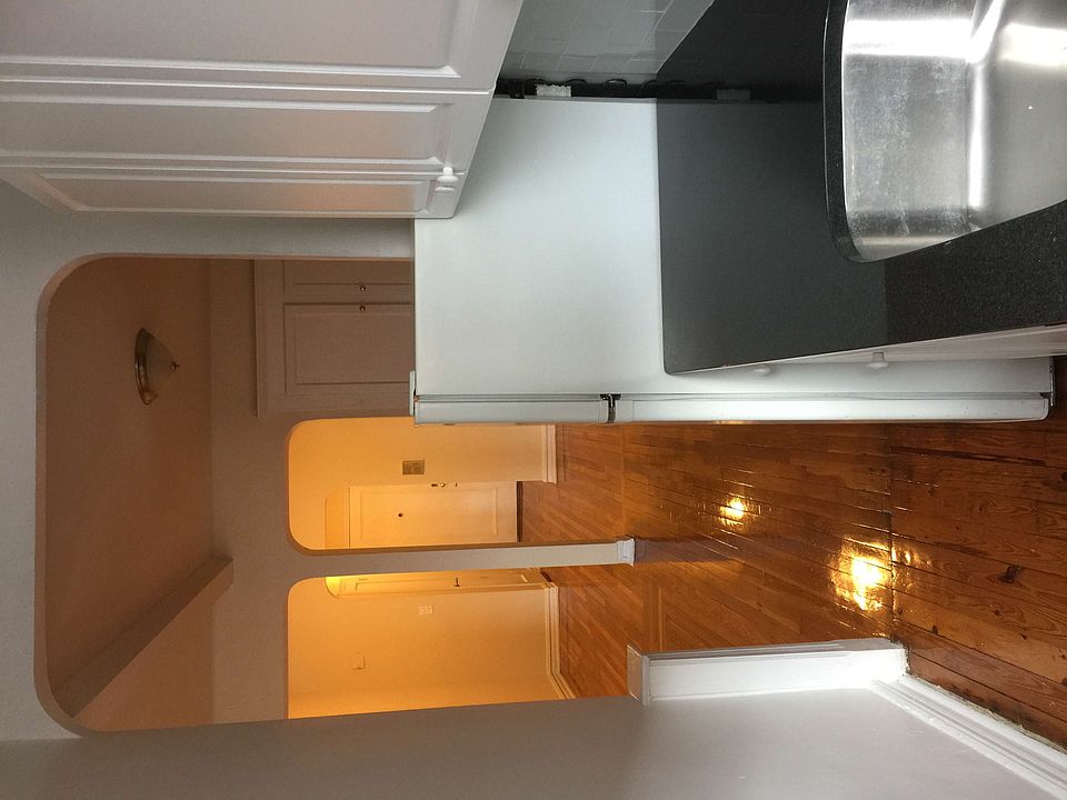 2nd image of 3989 50th St APT 4K