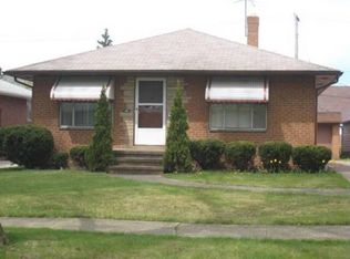 15304 Fischer Rd, Cleveland, OH 44111
