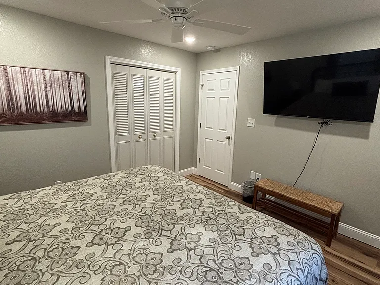 302 Grace Ave #304 — Photo 6