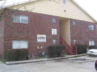 330 E Sunshine Dr APT 203, San Antonio, TX 78228
