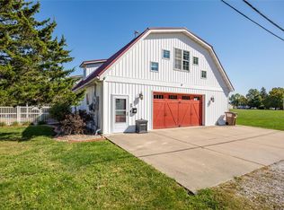 444 Hoxsey St, Staunton, IL 62088