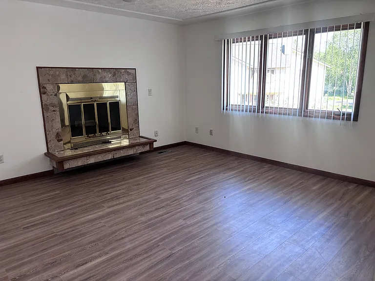 2701 Kingsbridge Cir — Photo 7