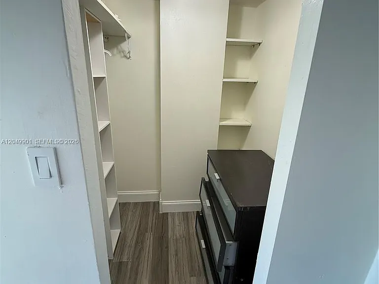 2025 NE 164th St #318 — Photo 12