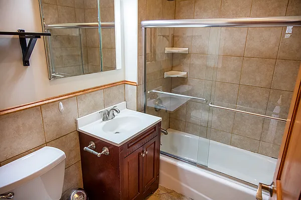 Rented by Easy Rental LLC | media 53