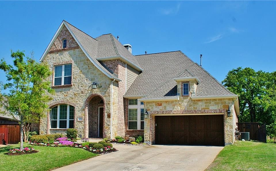 1st image of 160 Amberwood Dr