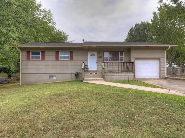 1209 Hearrell Avenue, Neosho, MO 64850