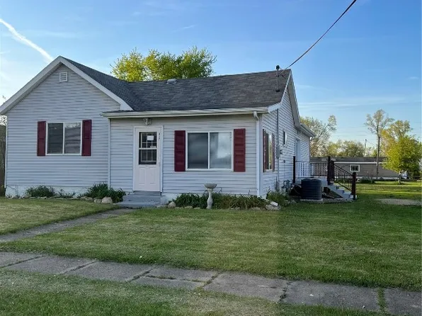412 Highland St, Olin, IA 52320