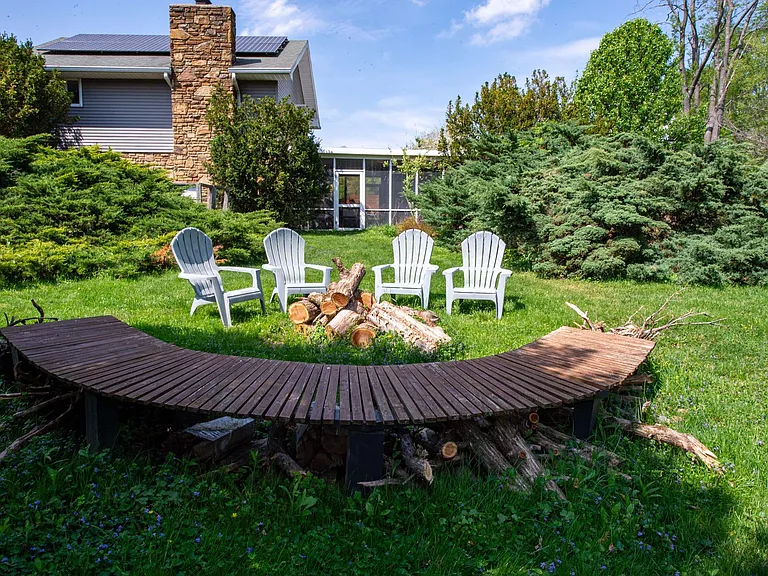 333 S Meadowbrook Dr — Photo 6