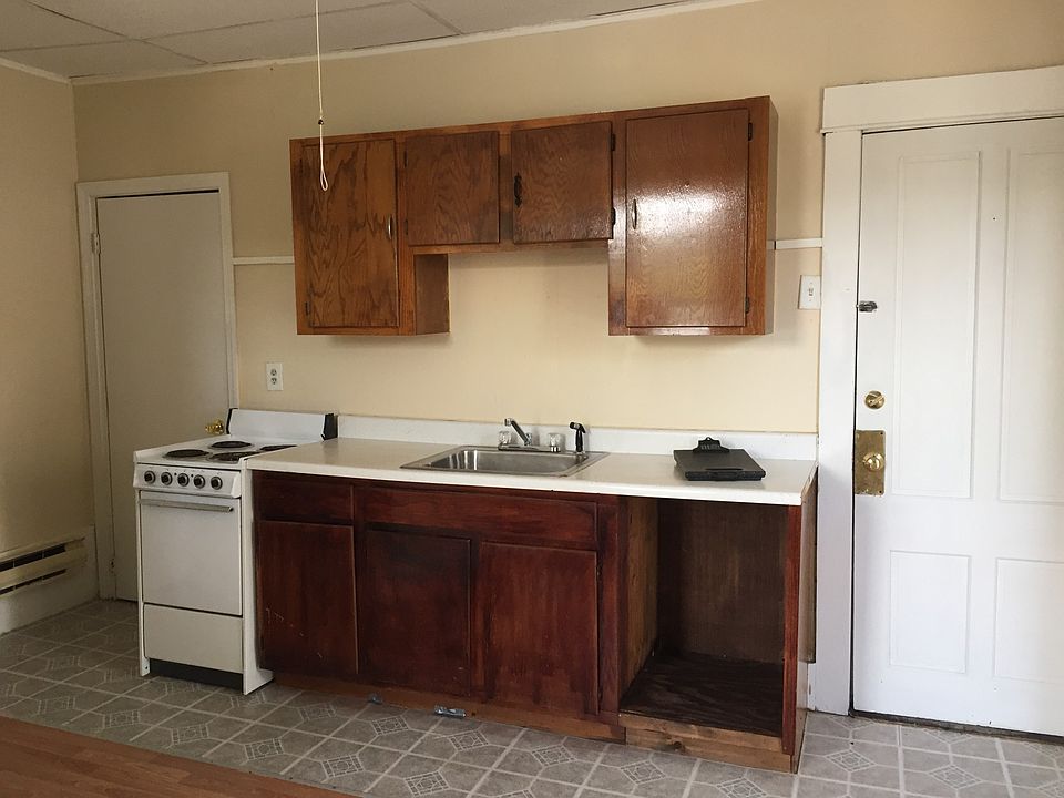 2nd image of 16 Channing St APT 7