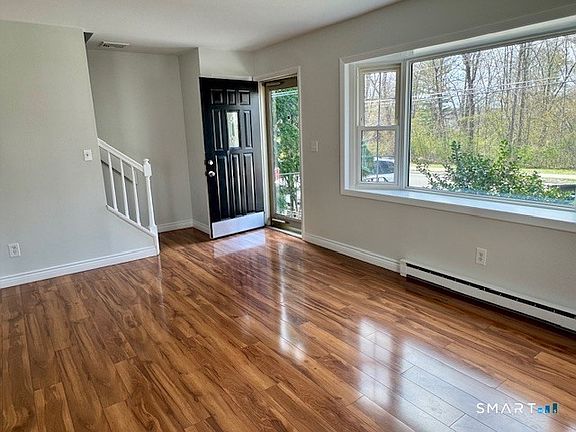 3rd image of 15 Juniper Rd