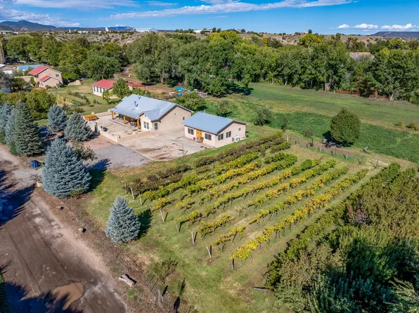 819 Calle Cunyo, Espanola, NM 87532