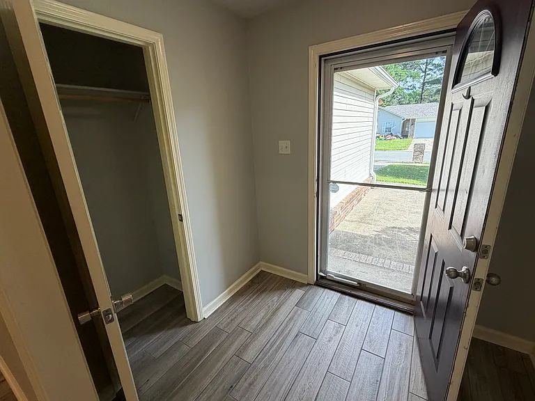 21 Weatherwood Dr — Photo 5