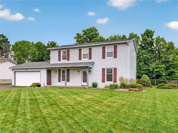 43 Fontana Ln, Rochester, NY 14612
