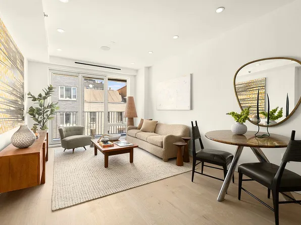 269 Eckford St #3A, Brooklyn, NY 11222