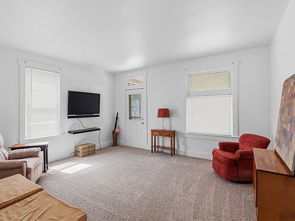2nd image of 208 N Grant St