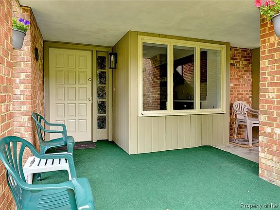5th image of 376 Merrimac Trl APT 212