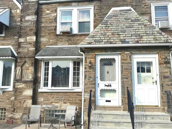3432 Vista St, Philadelphia, PA 19136