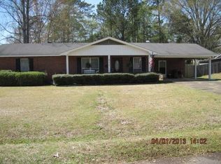 211 Massey Cir, Carthage, MS 39051