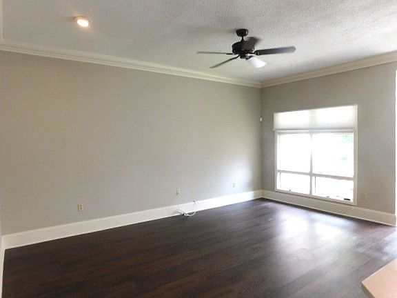 4th image of 3 Shelter Cove Ln APT 7462