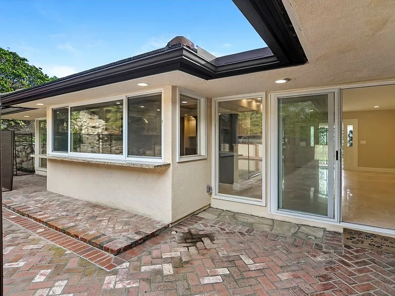 32722 Seven Seas Dr — Photo 36