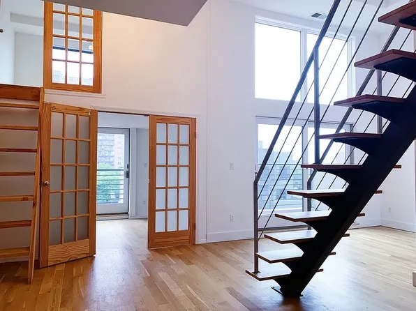 94 Meserole Street image 1 of 20