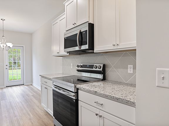 7th image of this home