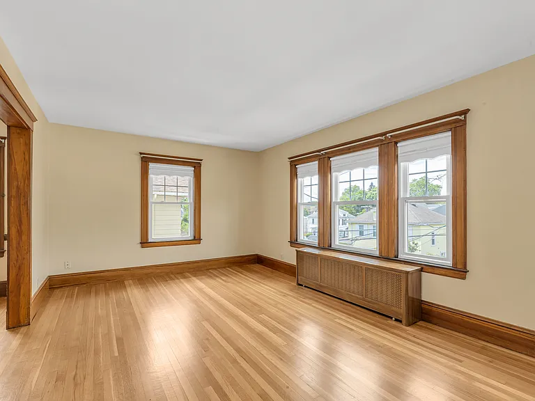 95 Willow St #2 — Photo 6