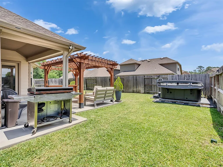 27997 Lone Hollow Ln — Photo 9