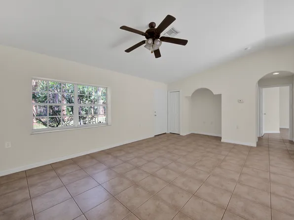 (undisclosed Address), Naples, FL 34120