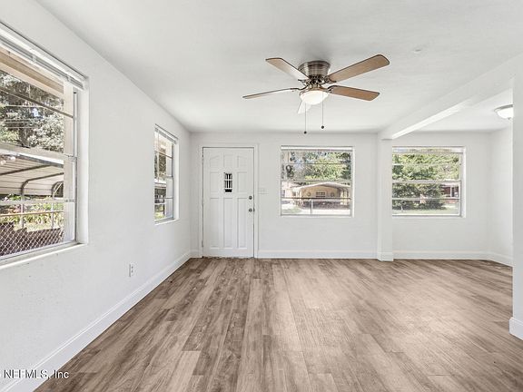 5th image of 9043 8TH Avenue