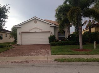 2576 Keystone Lake Dr, Cape Coral, FL 33909