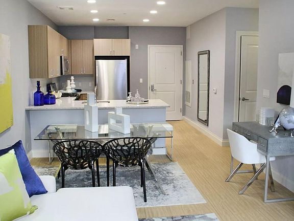 4th image of 120 Park Plaza Dr APT 3115