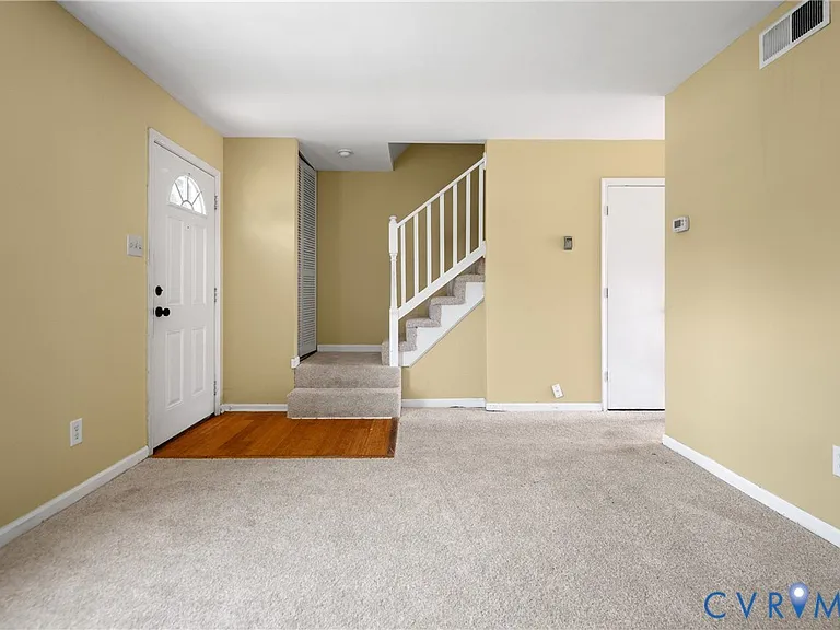 4704 Leadenhall Dr — Photo 12