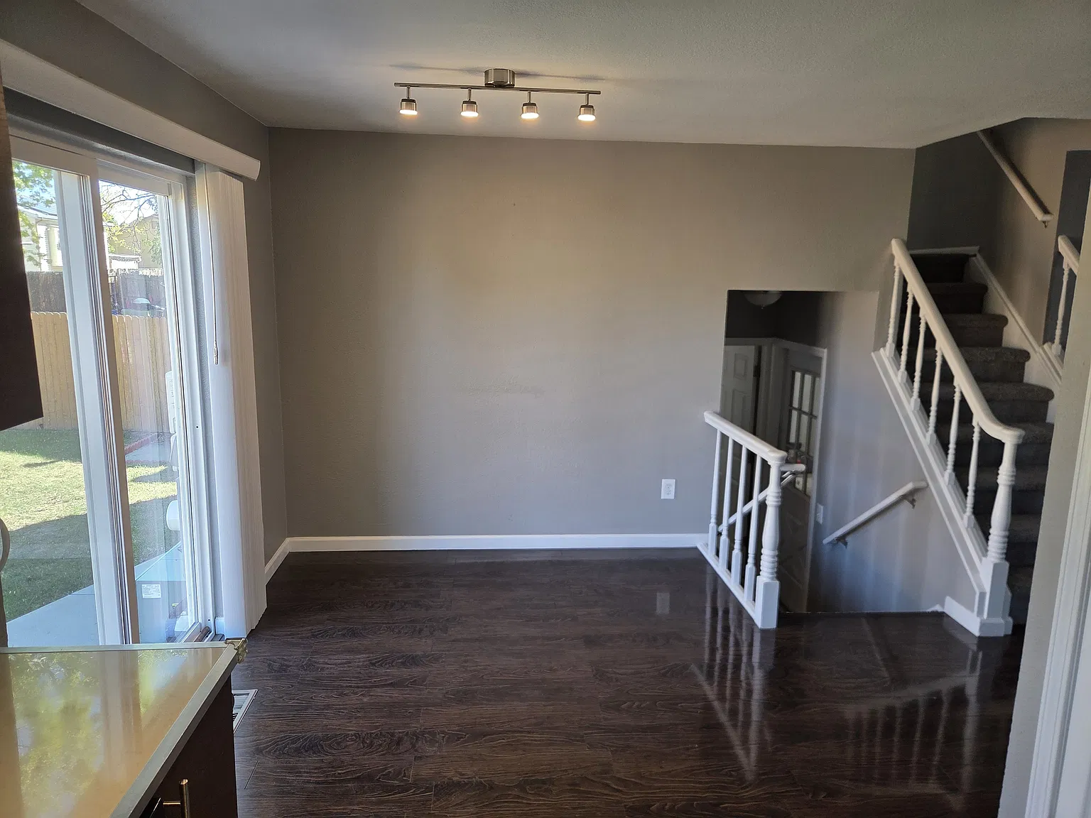 4 bed, 1231 sqft, $3,500 — Photo 3