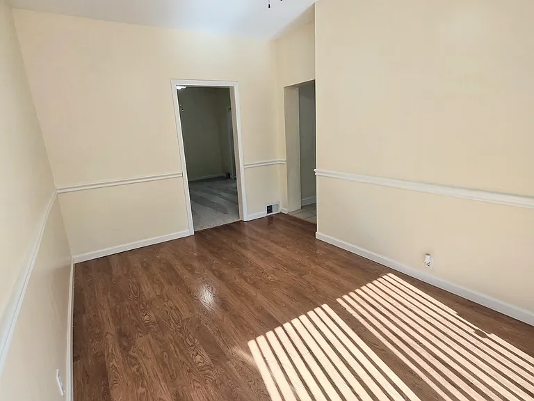 313 Rinne St — Photo 5