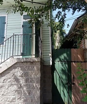 3rd image of 931 N Prieur St