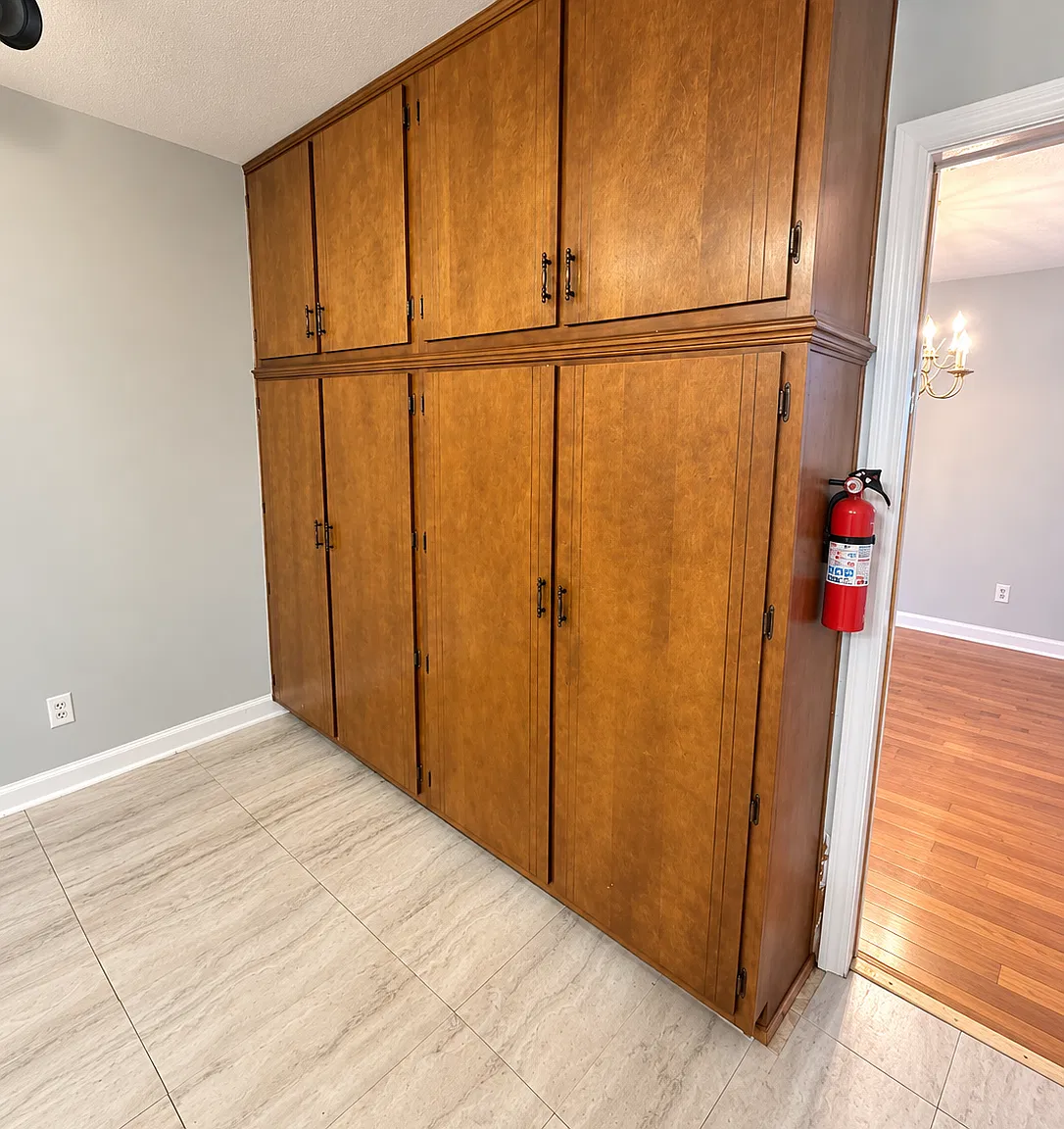 4 bed, 2300 sqft, $1,800 — Photo 4