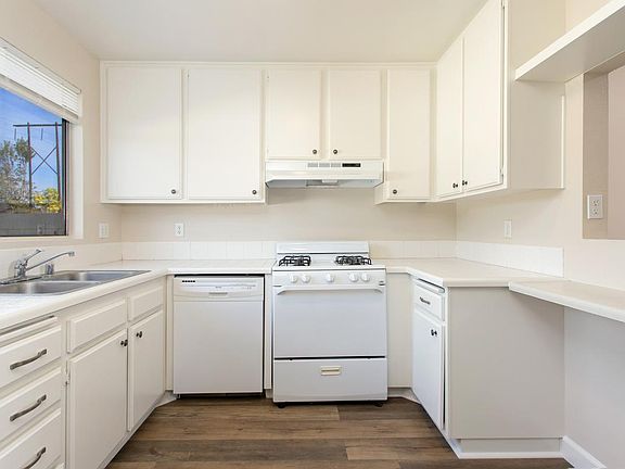 3rd image of 3749 Sky Haven Ln