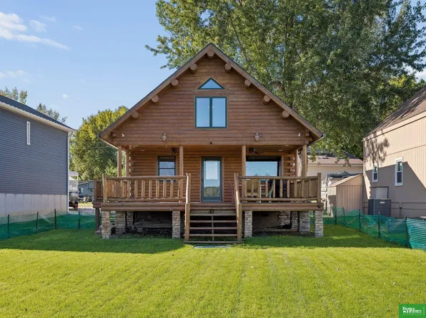 4856 Lake Shore Dr, Tekamah, NE 68061