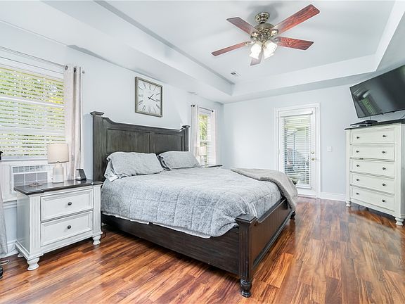 5th image of 20 Metfield Dr
