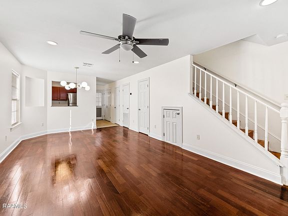 5th image of 110 Camille St #1