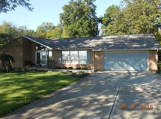 14981 Bay Rd, Wapakoneta, OH 45895