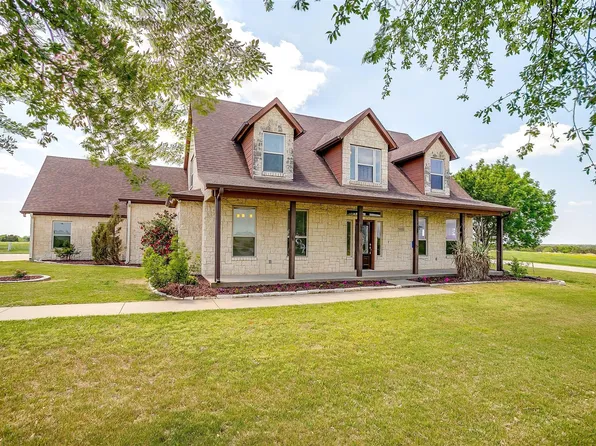 7425 Gleneagles Dr, Cleburne, TX 76033