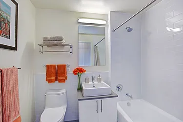 Rented by Red Apple Group