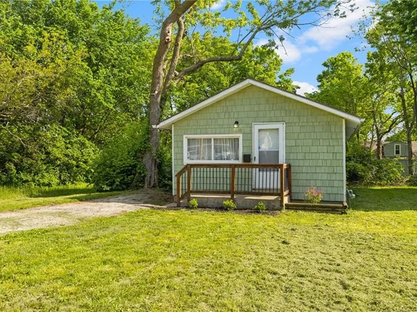 1005 E 83rd Ter, Kansas City, MO 64131